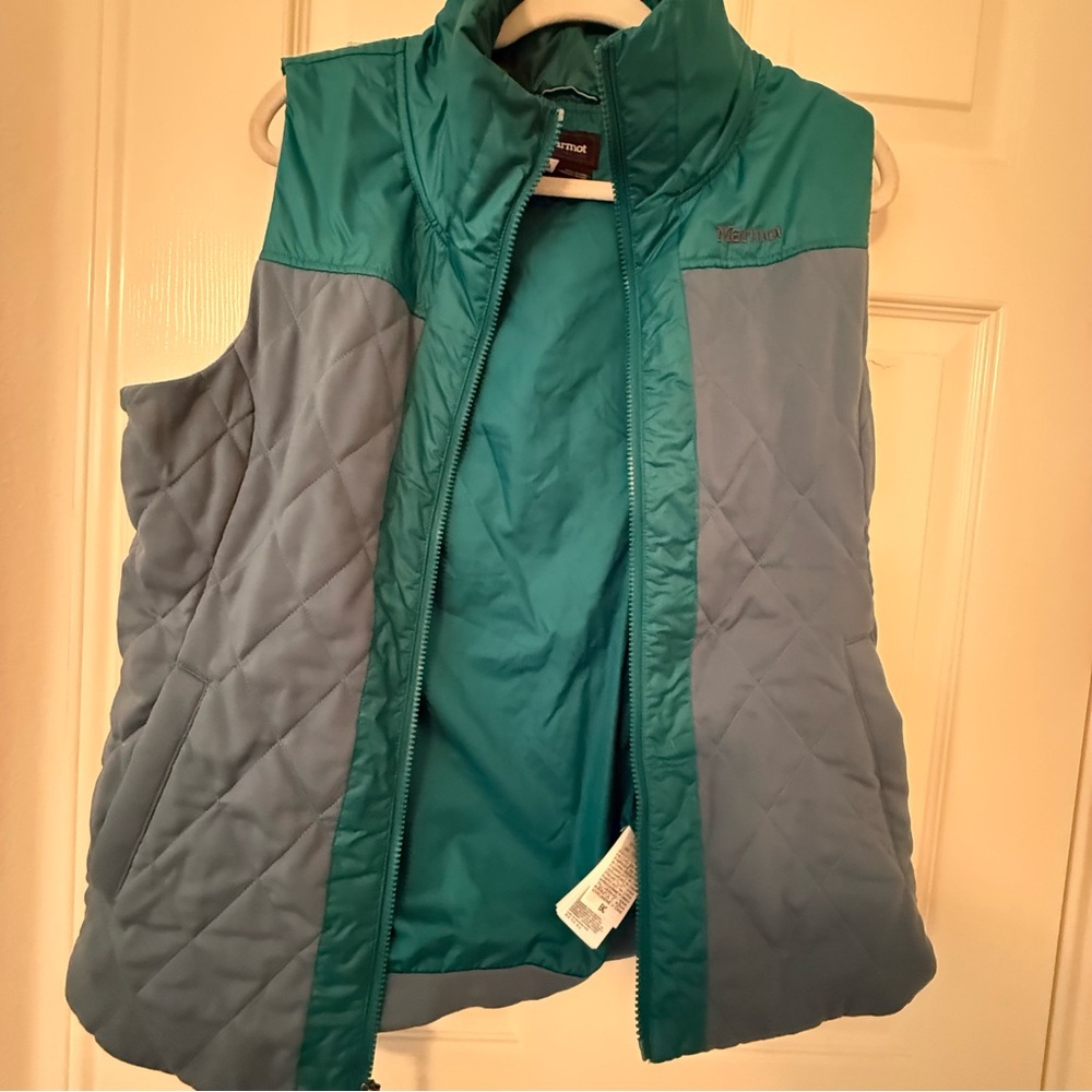 Marmot Teal Quilted Vest vintage hiking camping granola girl layering